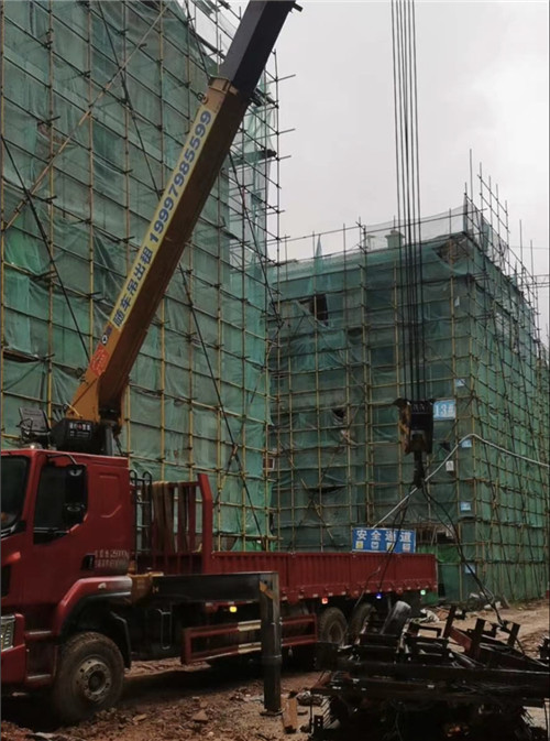 阳谷县“慢工细活”—— 吊车的 “微动控制” 技术